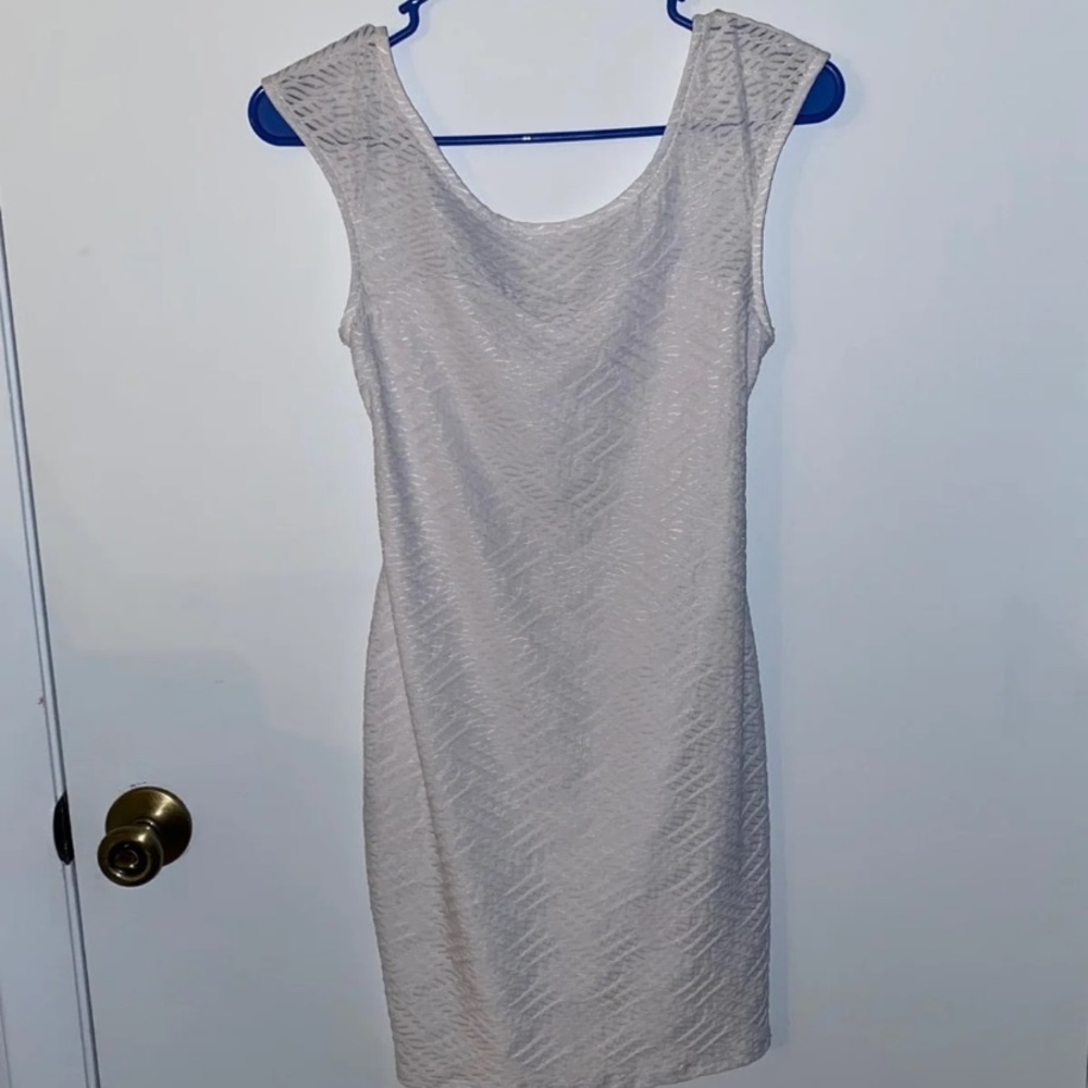 Short White dress